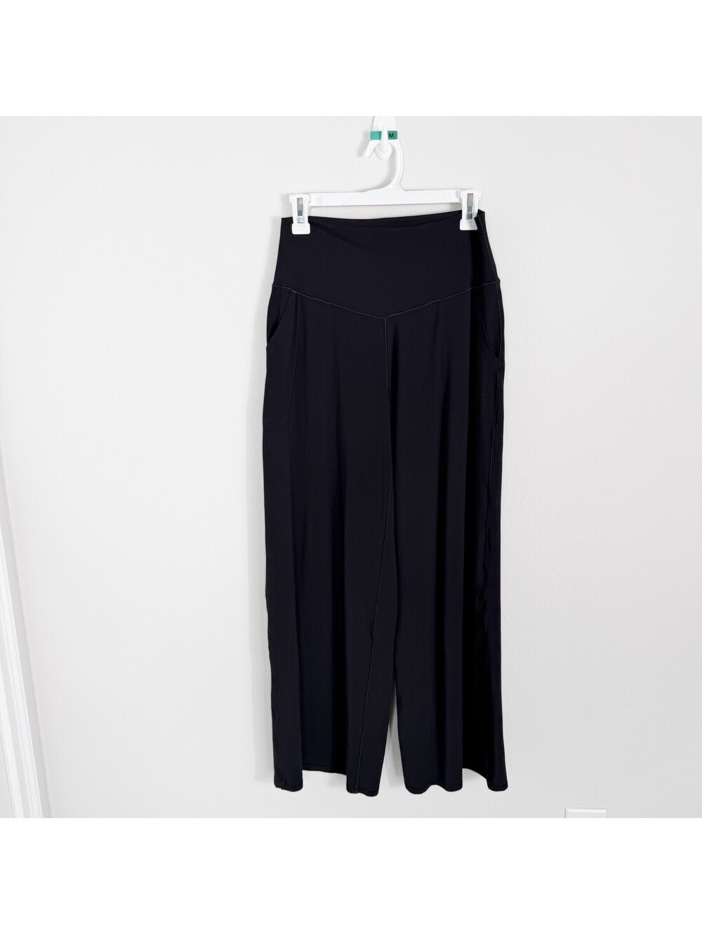 Offline By Aerie Black Real Me Xtra Wide Leg Trouser Hi-Rise Size Large EUC
